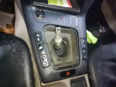 Veículo de Sucata bmw 3 (e36) 316 i do ano 1991 alimentado m40 b16 (164e1)