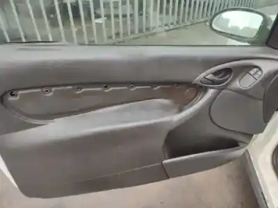 Здавання транспортного засобу ford focus i (daw, dbw) 124 l/470 gasóleo 2001 3p року 2001 потужний 