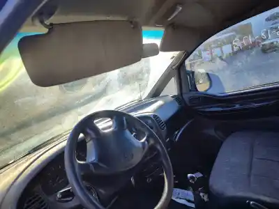 Sloopvoertuig hyundai h-1 / starex autobús (a1) 2.5 td van het jaar 1999 aangedreven d4bf