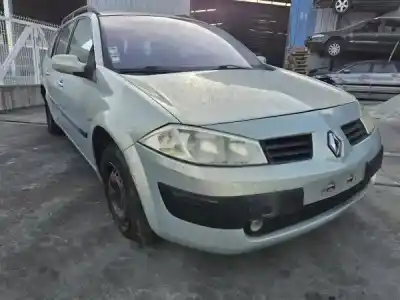 Véhicule à la ferraille renault megane ii break (km0/1_) 1.5 dci (km02. km13) gasóleo 2004 5p de l'année 2007 alimenté k9k 722