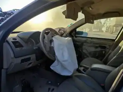 Véhicule à la ferraille renault megane ii sedán (lm0/1_) 1.5 dci (lm02 lm13 lm2a) de l'année 2005 alimenté  Véhicule à la ferraille renault megane ii sedán (lm0/1_) 1.5 dci (lm02 lm13 lm2a) de l'année 2005 alimenté