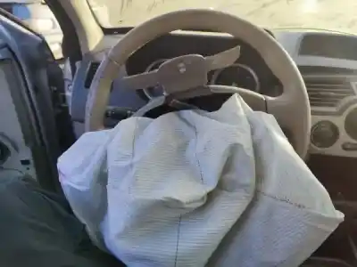 Véhicule à la ferraille renault megane ii sedán (lm0/1_) 1.5 dci (lm02 lm13 lm2a) de l'année 2005 alimenté  Véhicule à la ferraille renault megane ii sedán (lm0/1_) 1.5 dci (lm02 lm13 lm2a) de l'année 2005 alimenté