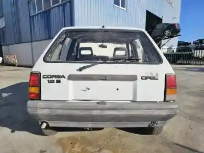 Sloopvoertuig opel corsa a tr (s83) 1.2 s (f11, m11, m19, f19) van het jaar 1988 aangedreven 12 st