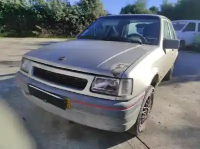 Veículo de Sucata opel corsa a tr (s83) 1.2 s (f11, m11, m19, f19) do ano 1992 alimentado 12
