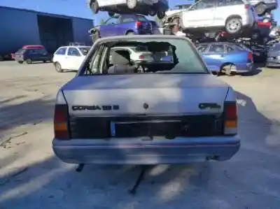 Veículo de Sucata opel corsa a tr (s83) 1.2 s (f11, m11, m19, f19) do ano 1992 alimentado 12