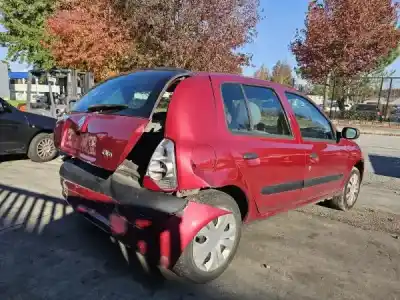 Veículo de Sucata renault clio ii bb_, cb_ 1.2 bb0a. bb0f. bb10. bb1k. bb28. bb2d. bb2h. cb0a.... do ano 2001 alimentado 