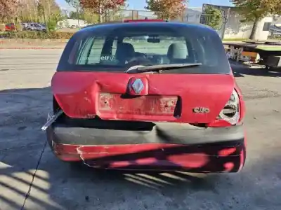 Veículo de Sucata renault clio ii bb_, cb_ 1.2 bb0a. bb0f. bb10. bb1k. bb28. bb2d. bb2h. cb0a.... do ano 2001 alimentado 