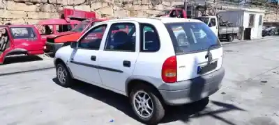 Veicolo di demolizione opel corsa b (s93) 1.0 i 12v (f08. f68. m68) dell'anno 1999 alimentato 
