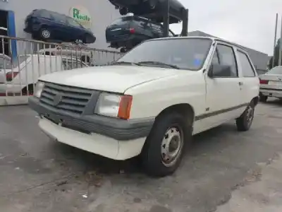 Véhicule à la ferraille OPEL CORSA A TR (S83) 1.2 S (F11, M11, M19, F19) de l'année 1985 alimenté 12
