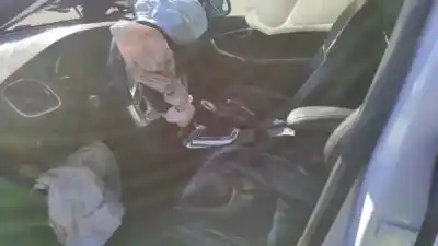 Здавання транспортного засобу volvo v40 hatchback (525) d2 року 2013 потужний d 4162 t