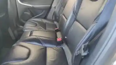 Здавання транспортного засобу volvo v40 hatchback (525) d2 року 2013 потужний d 4162 t