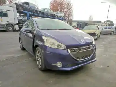 Здавання транспортного засобу peugeot 208 caixa (cr_) 1.6 hdi 92 року 2013 потужний 9hd (dv6c)