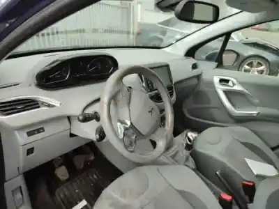 Здавання транспортного засобу peugeot 208 caixa (cr_) 1.6 hdi 92 року 2013 потужний 9hd (dv6c)
