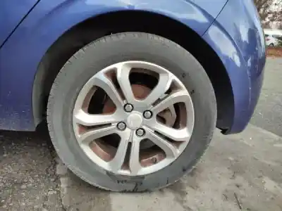 Здавання транспортного засобу peugeot 208 caixa (cr_) 1.6 hdi 92 року 2013 потужний 9hd (dv6c)