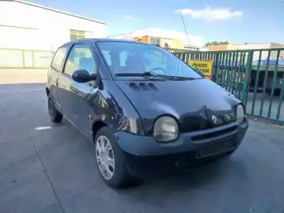 Scrapping Vehicle renault twingo i (c06_) 1.2 (c066 c068) of the year 2001 powered 