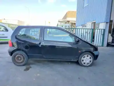 Scrapping Vehicle renault twingo i (c06_) 1.2 (c066 c068) of the year 2001 powered 