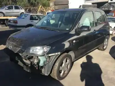 Veículo de Sucata mazda 2 (dy) 1.2 do ano 2003 alimentado fuja