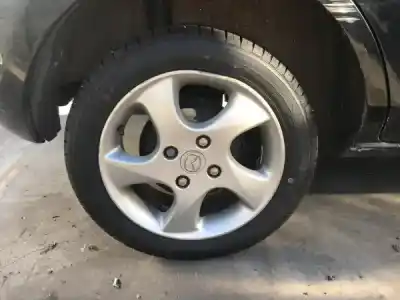 Veículo de Sucata mazda 2 (dy) 1.2 do ano 2003 alimentado fuja