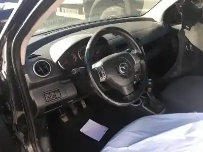 Veículo de Sucata mazda 2 (dy) 1.2 do ano 2003 alimentado fuja