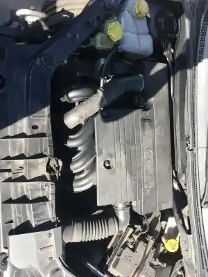 Veículo de Sucata mazda 2 (dy) 1.2 do ano 2003 alimentado fuja