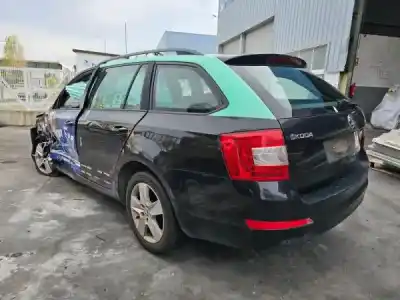 Здавання транспортного засобу skoda octavia iii break (5e5) 1528 ak gasóleo 2015 5p року 2015 потужний 