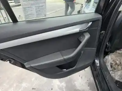 Здавання транспортного засобу skoda octavia iii break (5e5) 1528 ak gasóleo 2015 5p року 2015 потужний 