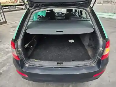 Здавання транспортного засобу skoda octavia iii break (5e5) 1528 ak gasóleo 2015 5p року 2015 потужний 