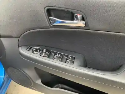 Veicolo di demolizione hyundai i30 (fd) 1.6 crdi dell'anno 2009 alimentato d4fb