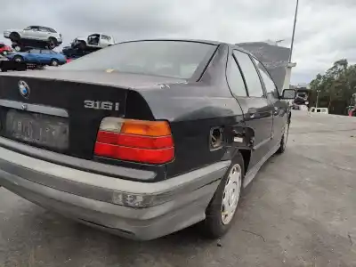 Scrapping Vehicle bmw 3 (e36) 316 i of the year 1993 powered m43 b16 (164e2)