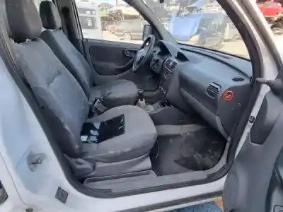 Vehicul casat opel combo tour 1.3 cdti 16v al anului 2023 alimentat 