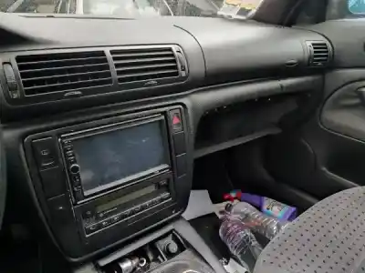 Veículo de Sucata volkswagen passat 3b2 1.9 tdi do ano 1997 alimentado 