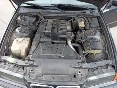 Veículo de Sucata bmw 3 touring (e36) 318 tds do ano 2000 alimentado m41 d17 (174t1)