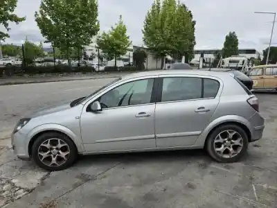 Véhicule à la ferraille opel astra h classic hatchback (a04) 1.7 cdti (l48) de l'année 2005 alimenté z 17 dth Véhicule à la ferraille opel astra h classic hatchback (a04) 1.7 cdti (l48) de l'année 2005 alimenté z 17 dth