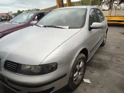 Veículo de Sucata seat leon (1m1) 1.6 do ano 2001 alimentado 0