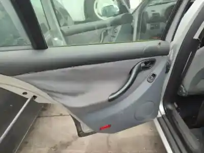 Veículo de Sucata seat leon (1m1) 1.6 do ano 2001 alimentado 0