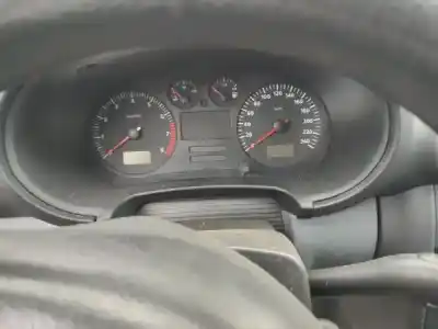 Veículo de Sucata seat leon (1m1) 1.6 do ano 2001 alimentado 0