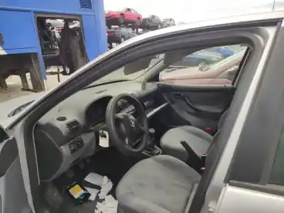 Veículo de Sucata seat leon (1m1) 1.6 do ano 2001 alimentado 0