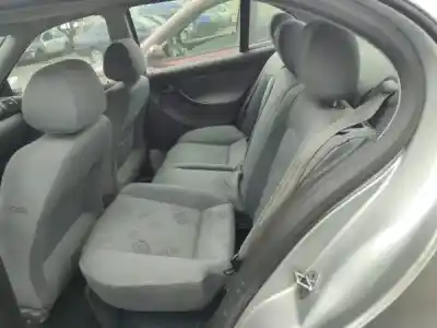 Veículo de Sucata seat leon (1m1) 1.6 do ano 2001 alimentado 0