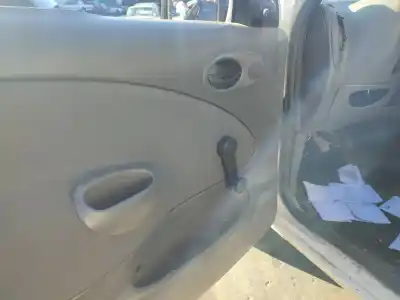 Verschrottungsfahrzeug ford fiesta caixa (jv_) d 1.8 des jahres 2000 angetrieben 