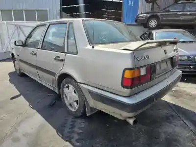 Veicolo di demolizione volvo 460 (464) 1.7 dell'anno 1991 alimentato b 18 e