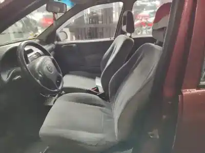 Sloopvoertuig opel corsa b (s93) 1.2 i (f08 f68 m68) van het jaar 1994 aangedreven 