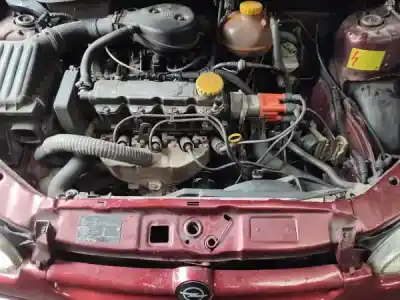 Sloopvoertuig opel corsa b (s93) 1.2 i (f08 f68 m68) van het jaar 1994 aangedreven 