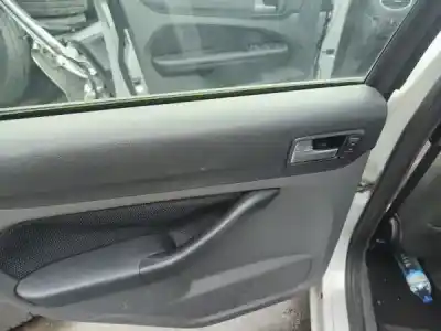 Véhicule à la ferraille ford focus ii (da_, hcp, dp) 1.4 de l'année 2005 alimenté 