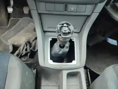 Véhicule à la ferraille ford focus ii (da_, hcp, dp) 1.4 de l'année 2005 alimenté 