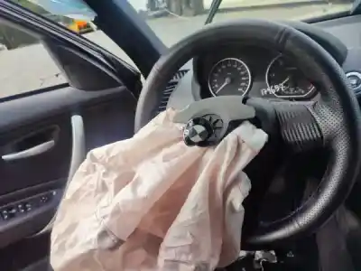 Veículo de Sucata bmw 1 (e87) 118 d do ano 2008 alimentado n47 d20 a