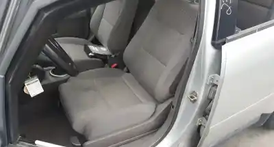 Veículo de Sucata audi a2 (8z0) 1.4 do ano 2000 alimentado aua Veículo de Sucata audi a2 (8z0) 1.4 do ano 2000 alimentado aua