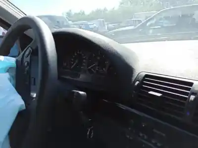 Scrapping Vehicle bmw 3 (e46) 320 d of the year 2002 powered m47 d20 (204d1)