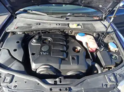 Sloopvoertuig volkswagen passat variant (3b6) 1.9 tdi van het jaar 2006 aangedreven 