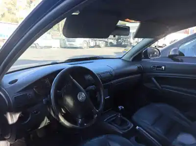 Sloopvoertuig volkswagen passat variant (3b6) 1.9 tdi van het jaar 2006 aangedreven 