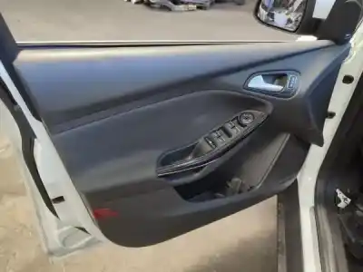 Veicolo di demolizione ford focus turn. 1.0 ecoboost cat dell'anno 2018 alimentato 